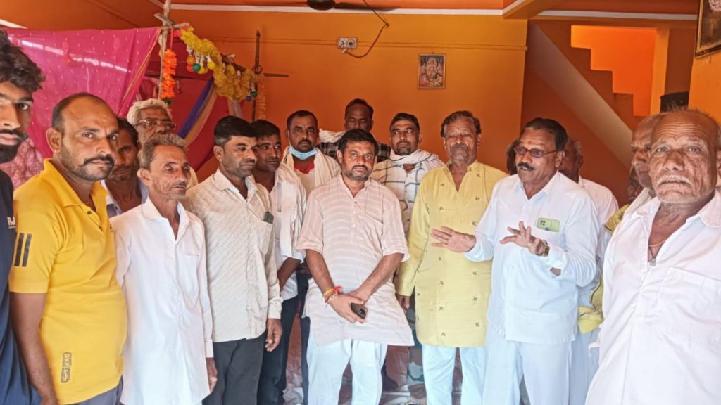 23 को राष्ट्रीय किसान मजदूर महासंघ को निकालेगा रैली, गांव-गांव कर रहे प्रचार- प्रसार 2 23 को राष्ट्रीय किसान मजदूर महासंघ को निकालेगा रैली गांव गांव कर रहे प्रचार प्रसार 1