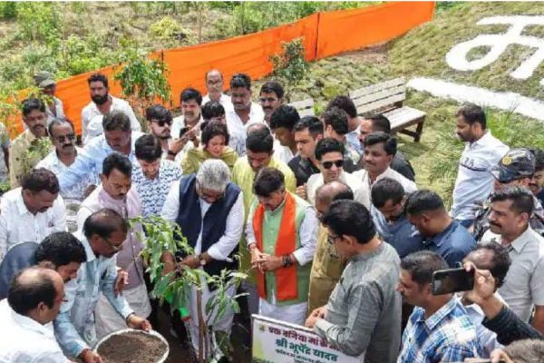 Minister Vijayvargiyas resolution to keep Indore covered with greenery