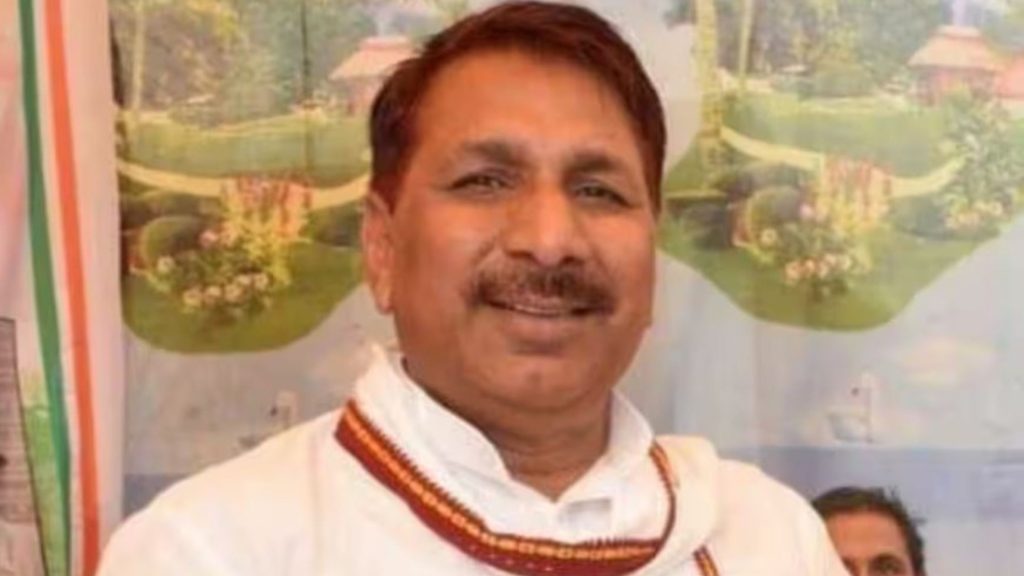 विधानसभा में गश खाकर गिरे कृषि मंत्री कंषाना सीएम ने जाने हाल1