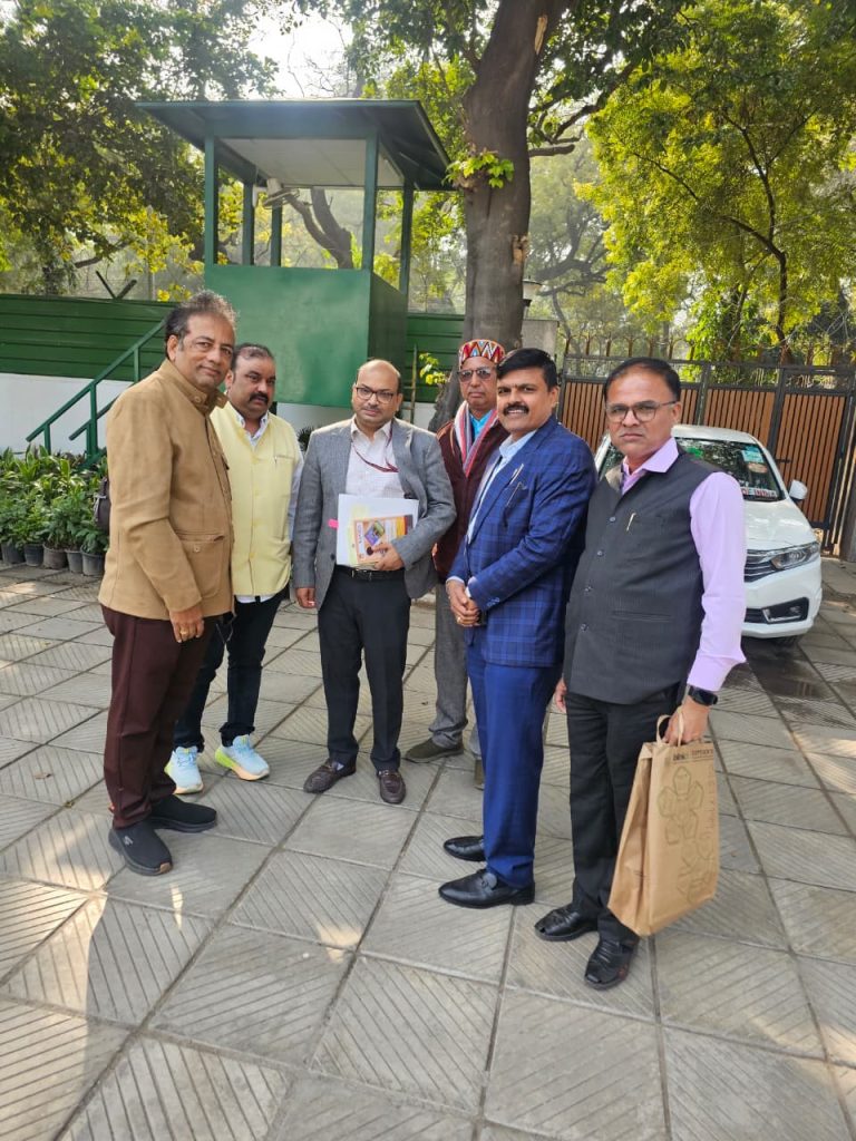 केंद्रीय कृषि मंत्री शिवराज सिंह चौहान से मिला ऑल इंडिया एग्रो इनपुट डीलर एसोसिएशन का प्रतिनिधिमंडल 3 1c98bc56 360f 45b6 a744 b4888bd6e36b