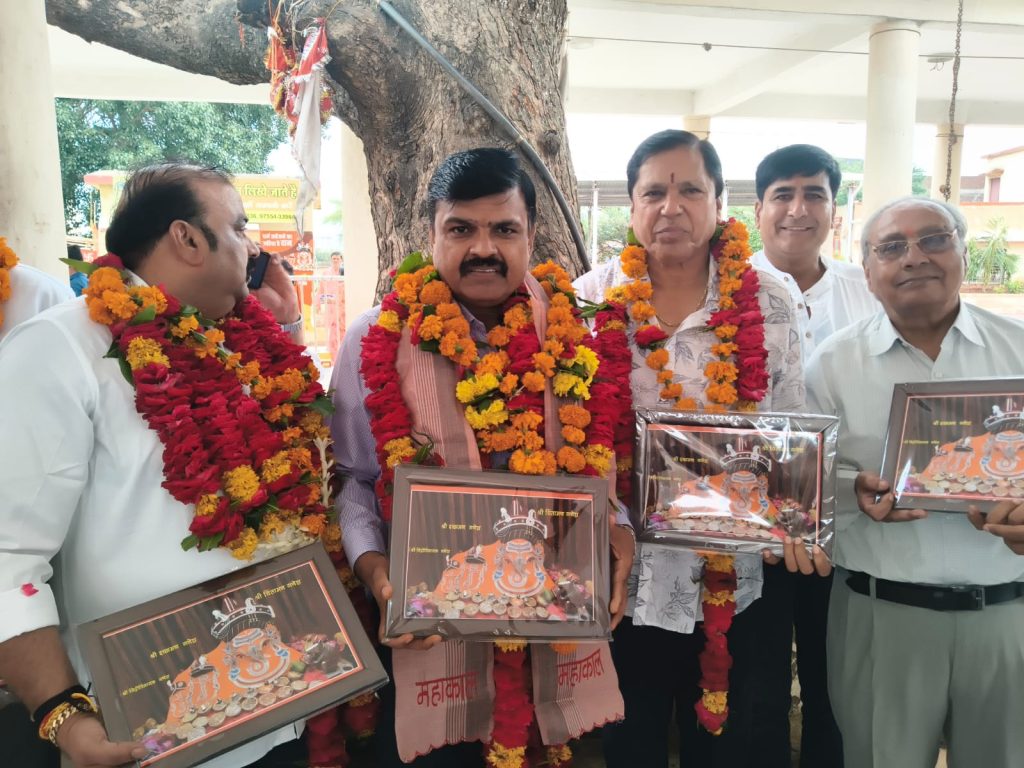 उज्जैन में राष्ट्रीय अध्यक्ष मनमोहन कलंत्री का भव्य स्वागत 2 49a2b048 8feb 462f 8712 1cccc36d8a67